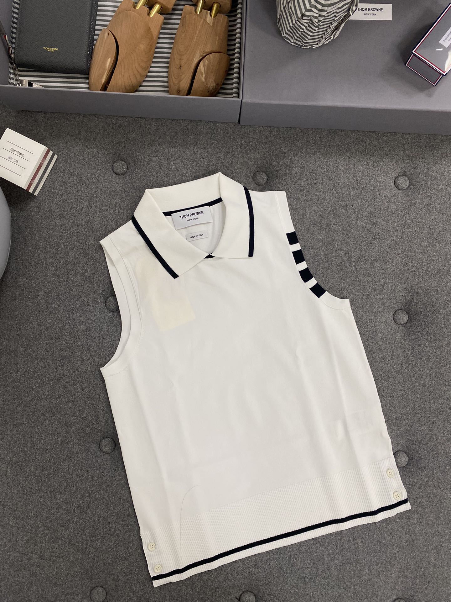 톰브라운 Thom Browne 치마