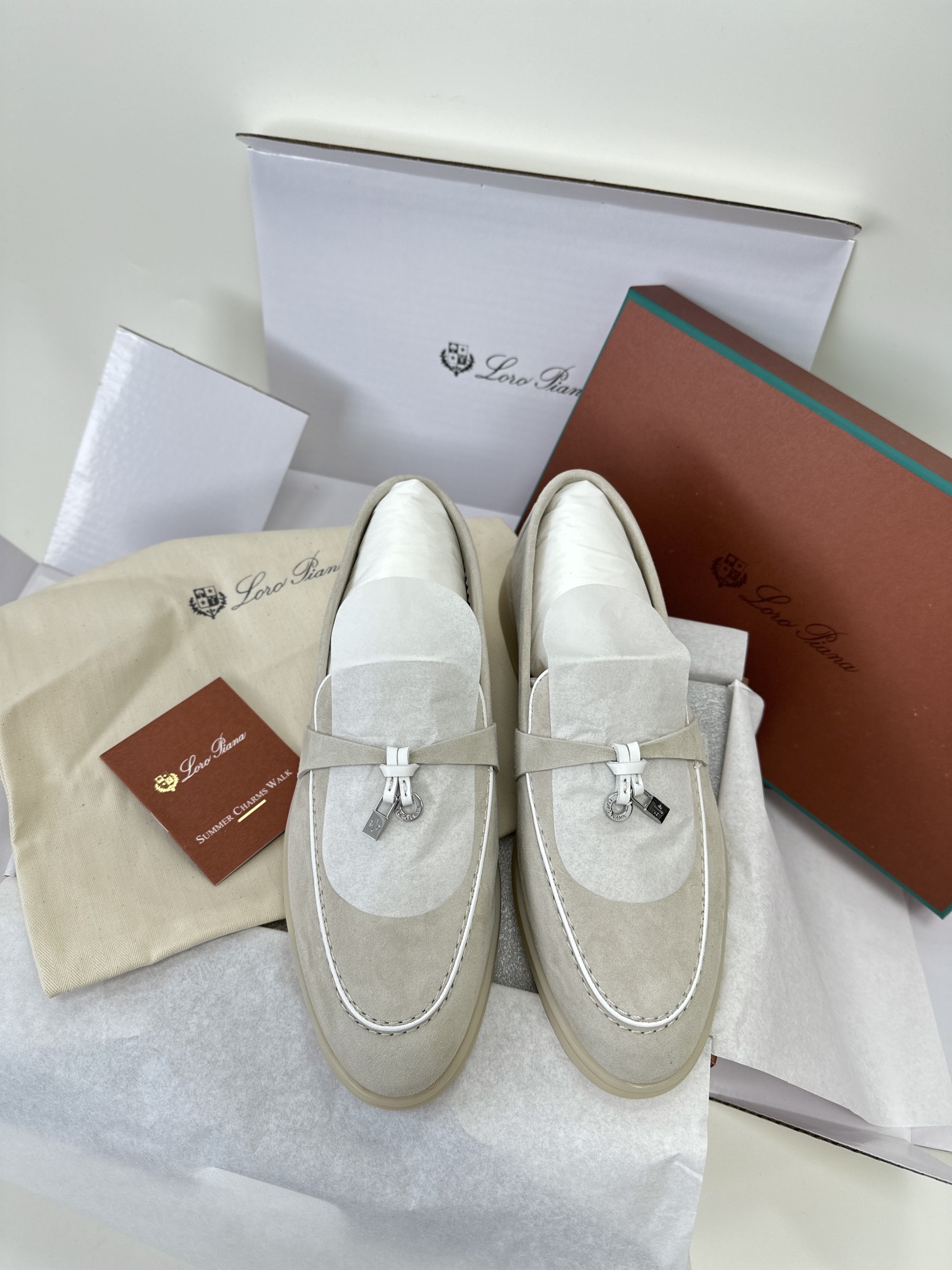 로로피아나 Loro Piana Summer Walk 썸머 워크