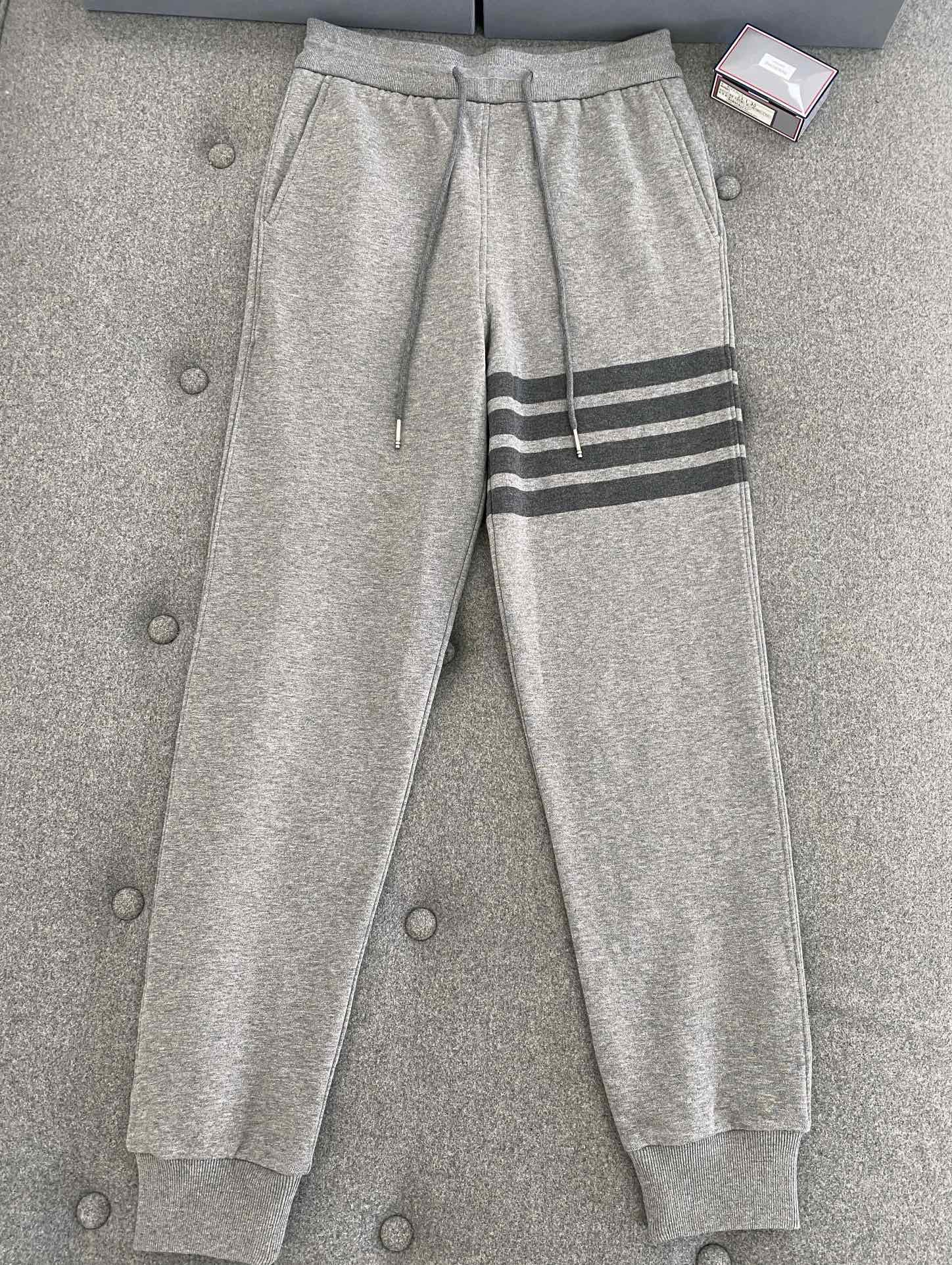 톰브라운 Thom Browne 캐주얼 바지