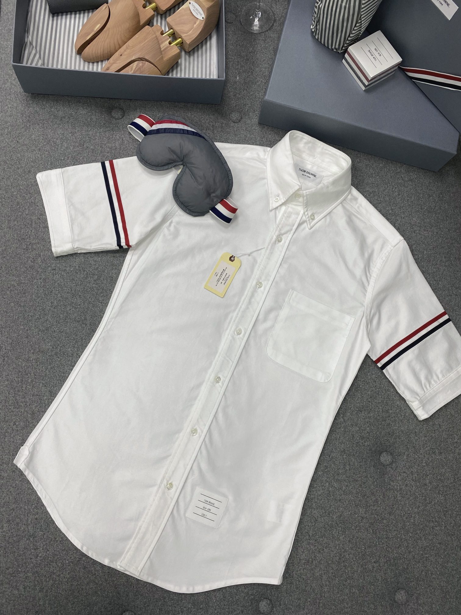 톰브라운 Thom Browne 반팔 셔츠