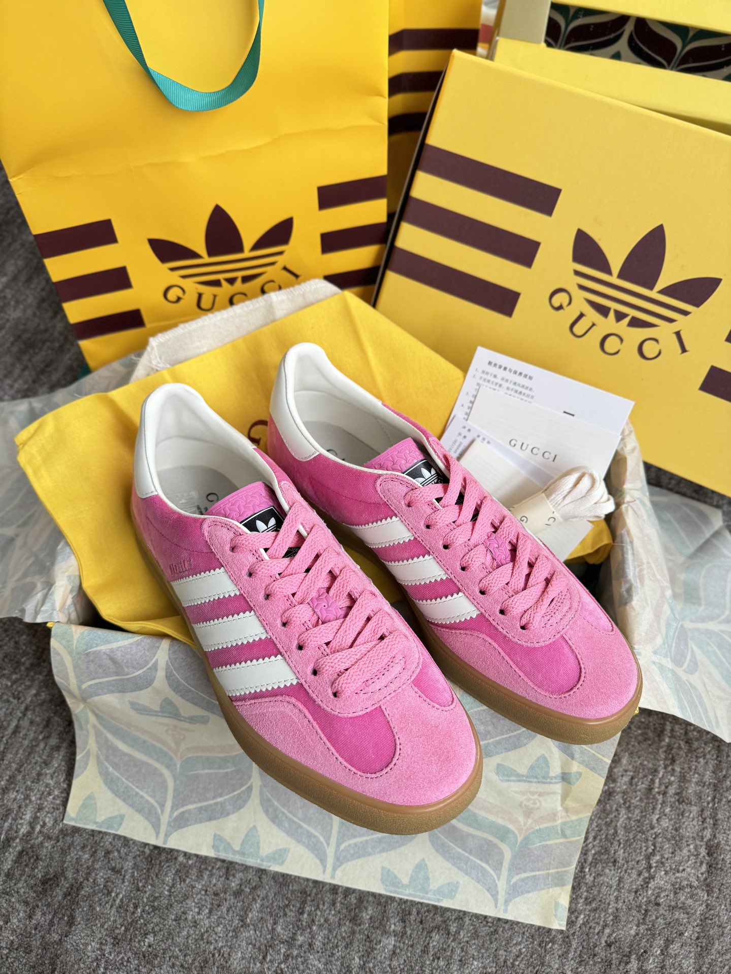 구찌 Gucci 스니커즈