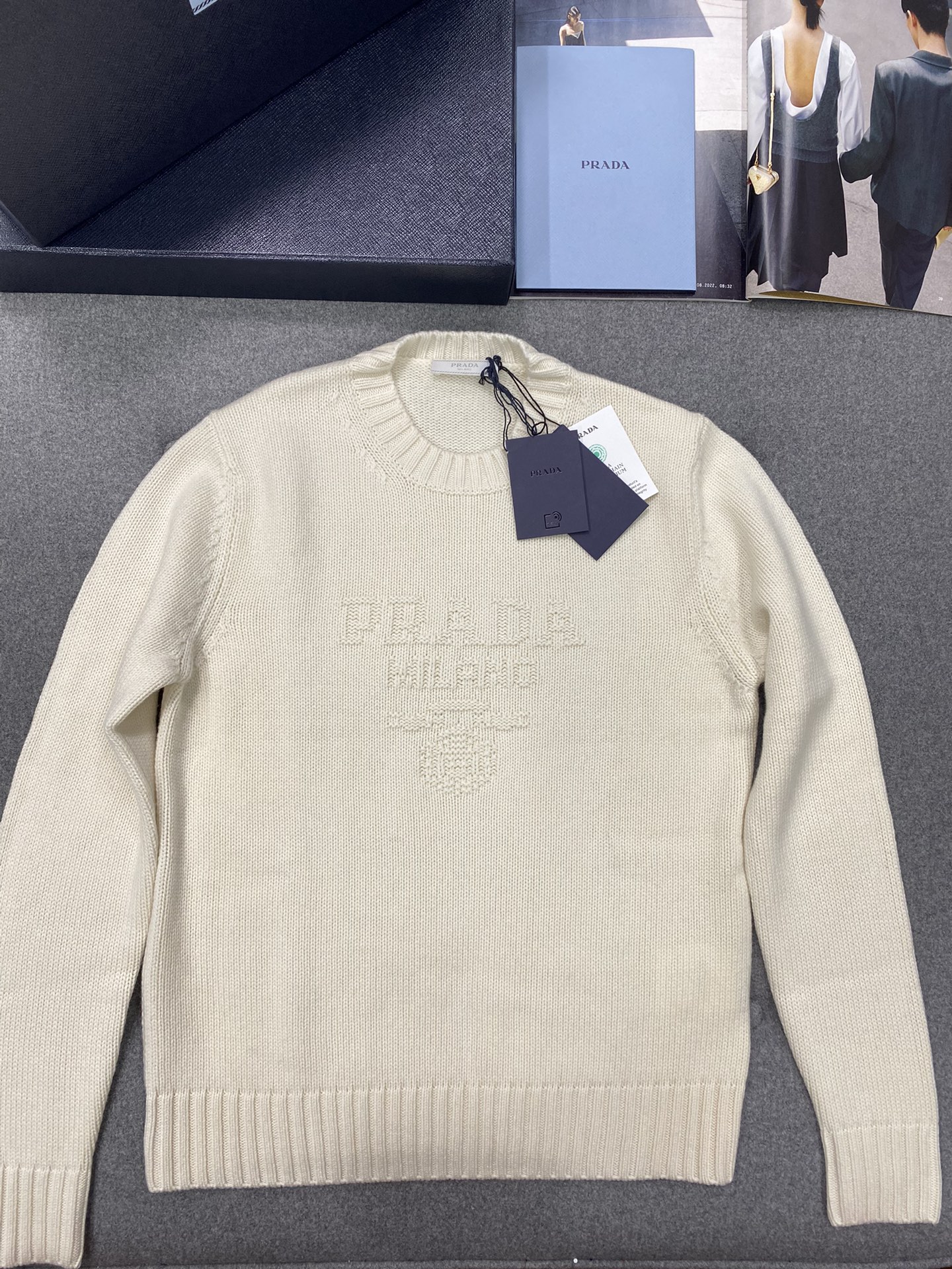 프라다 Prada 스웨터