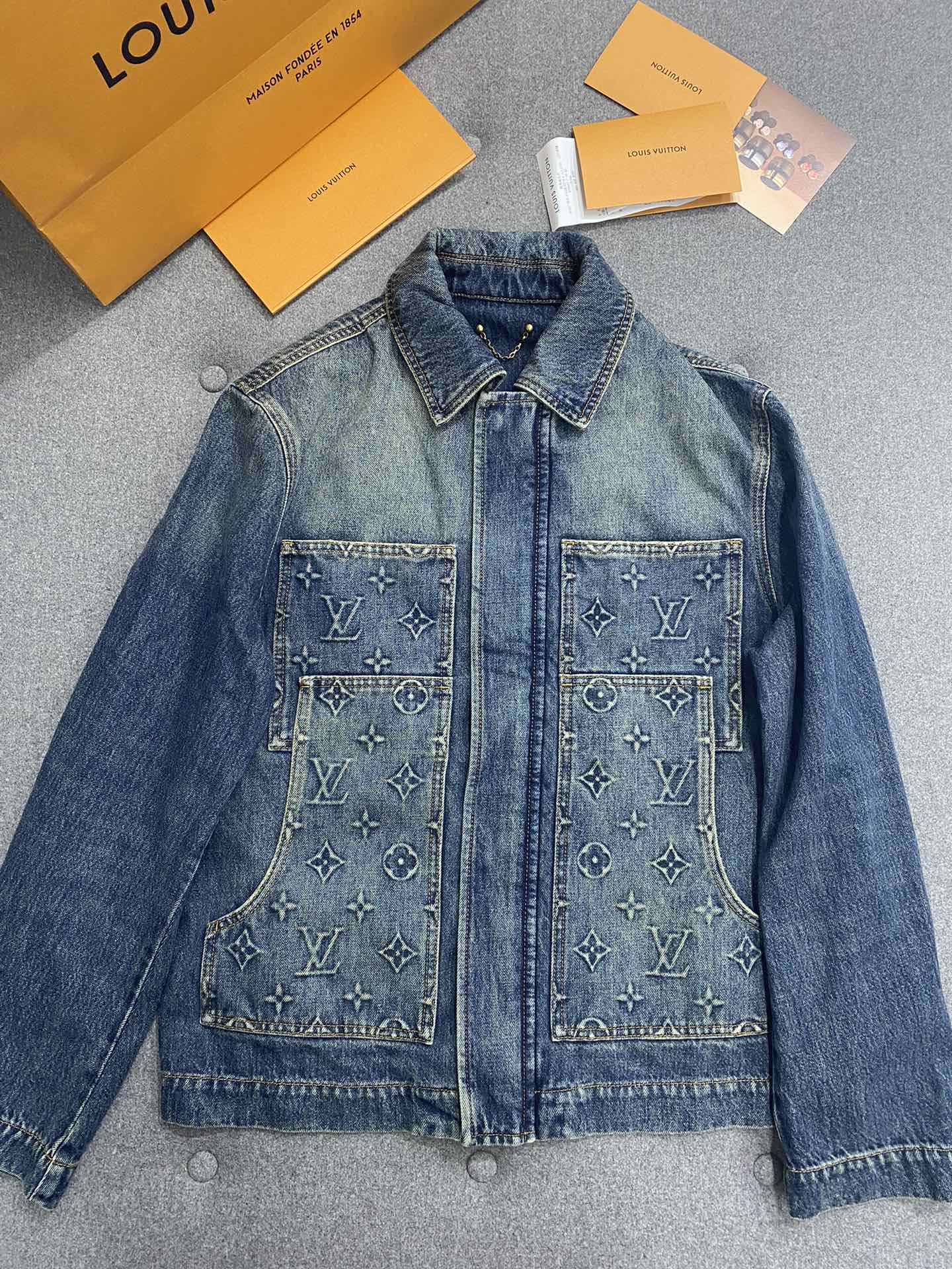 루이비통 Louis Vuitton 데님 재킷