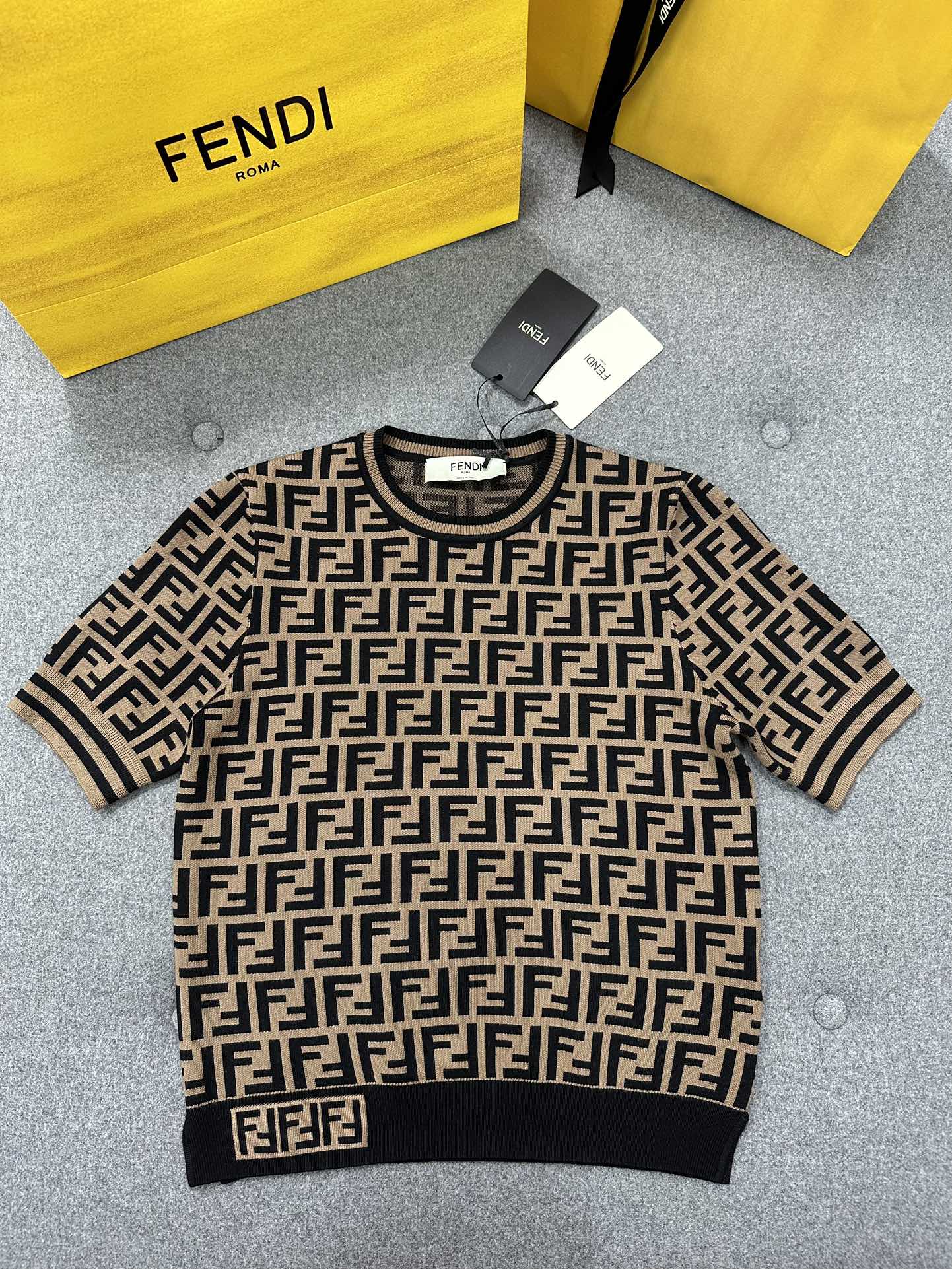 펜디 FENDI 반팔 티셔츠