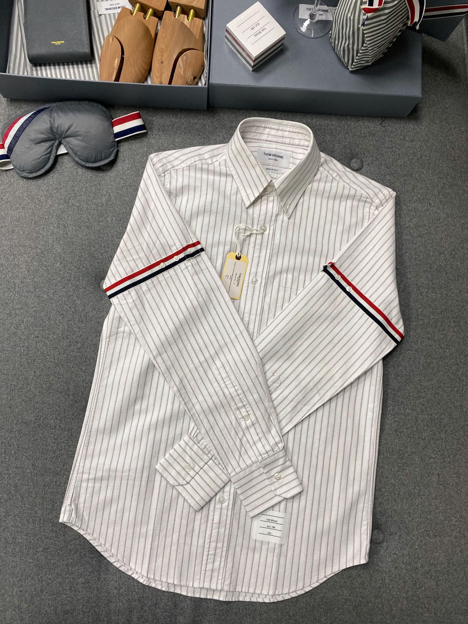 톰브라운 Thom Browne 반팔 셔츠