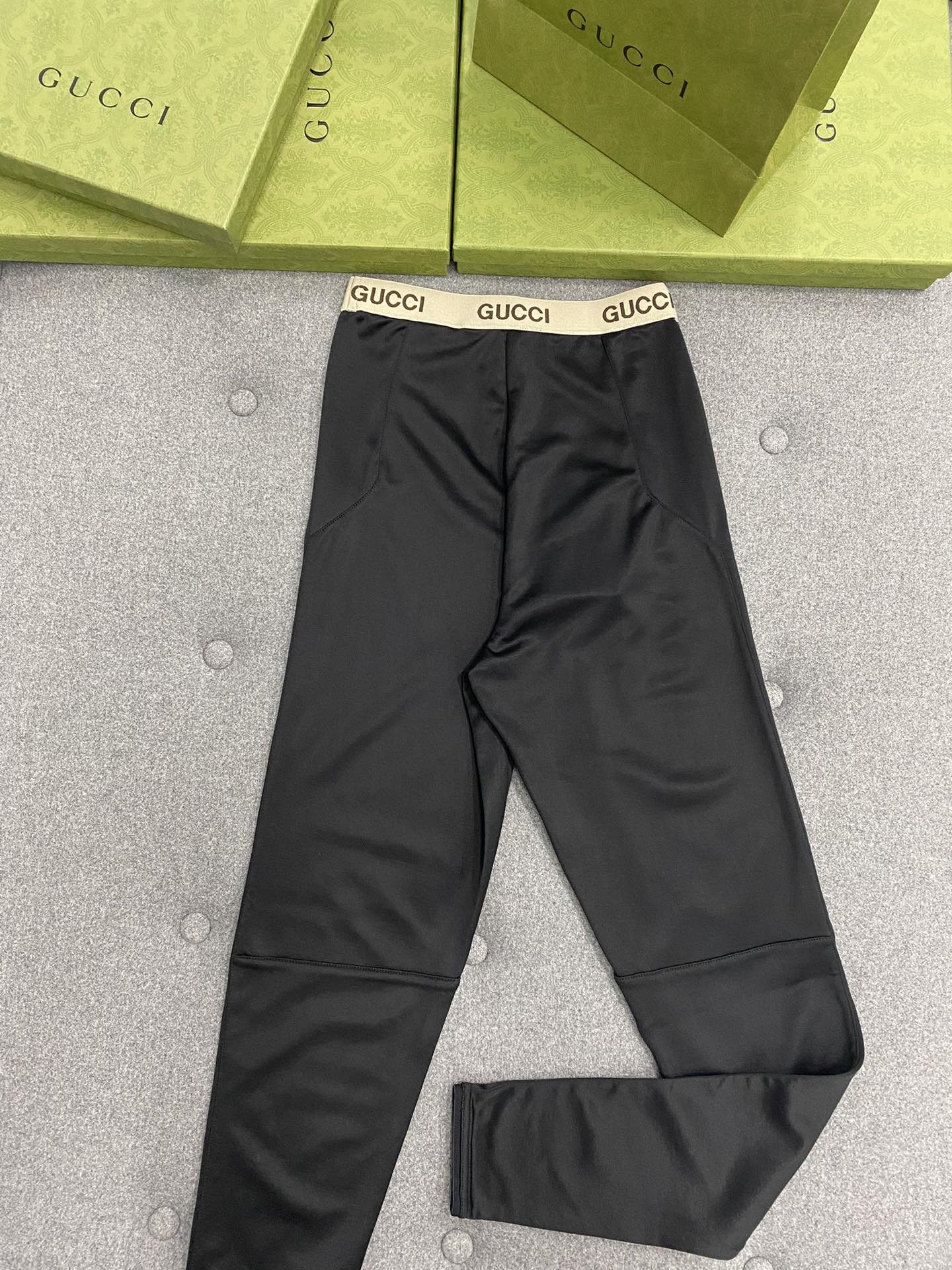 구찌 Gucci 트레이닝팬츠