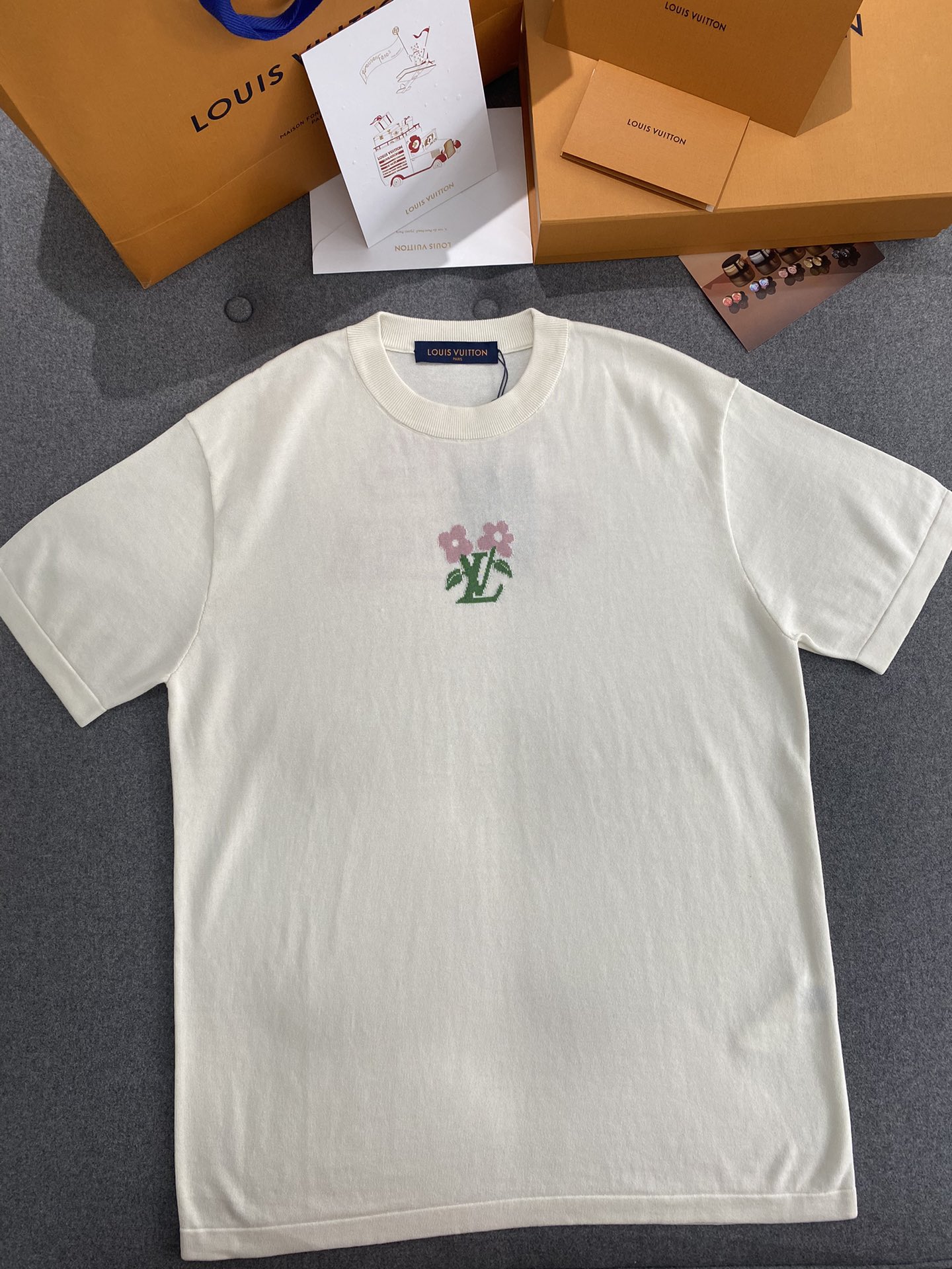 루이비통 Louis Vuitton 반팔 티셔츠