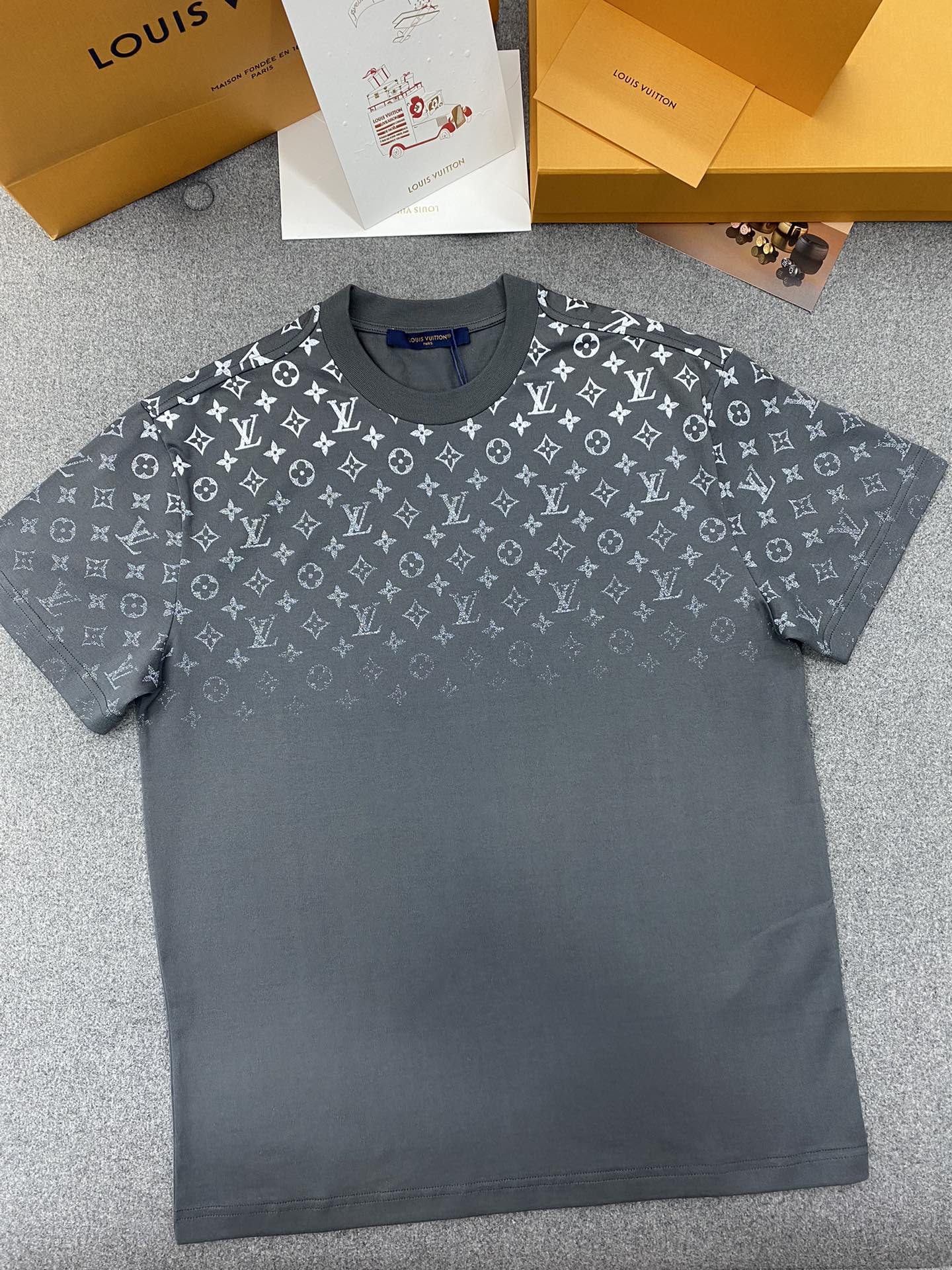 루이비통 Louis Vuitton 반팔 티셔츠