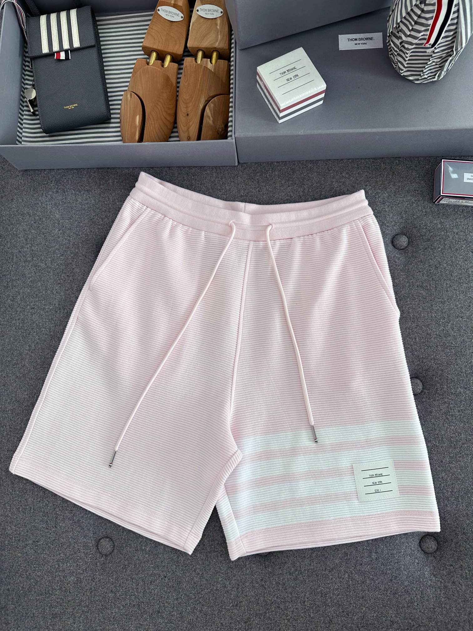  톰브라운 Thom Browne 반바지