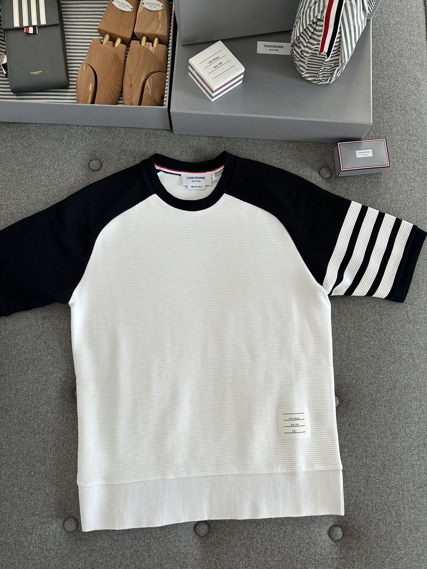 톰브라운 Thom Browne 반팔 티셔츠