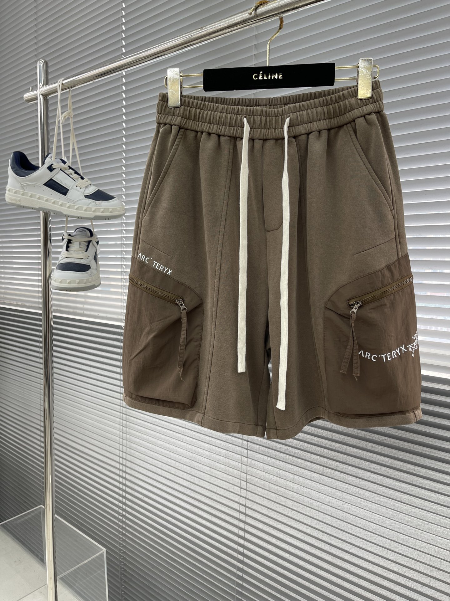 아크테릭스 ARC'TERYX 반바지