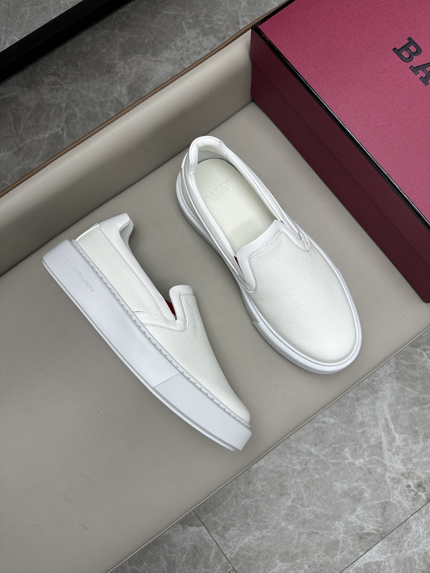 발리 BALLY 스니커즈