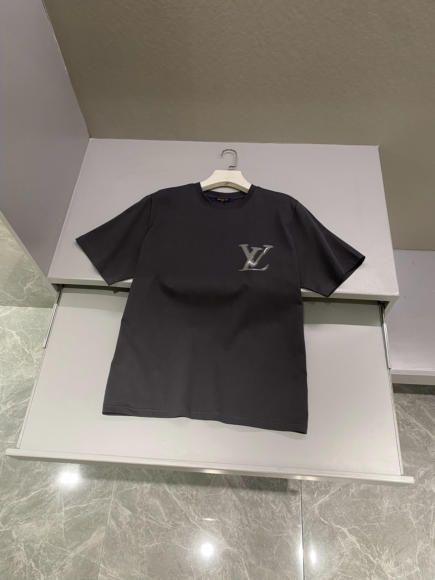 루이비통 Louis Vuitton 반팔 티셔츠