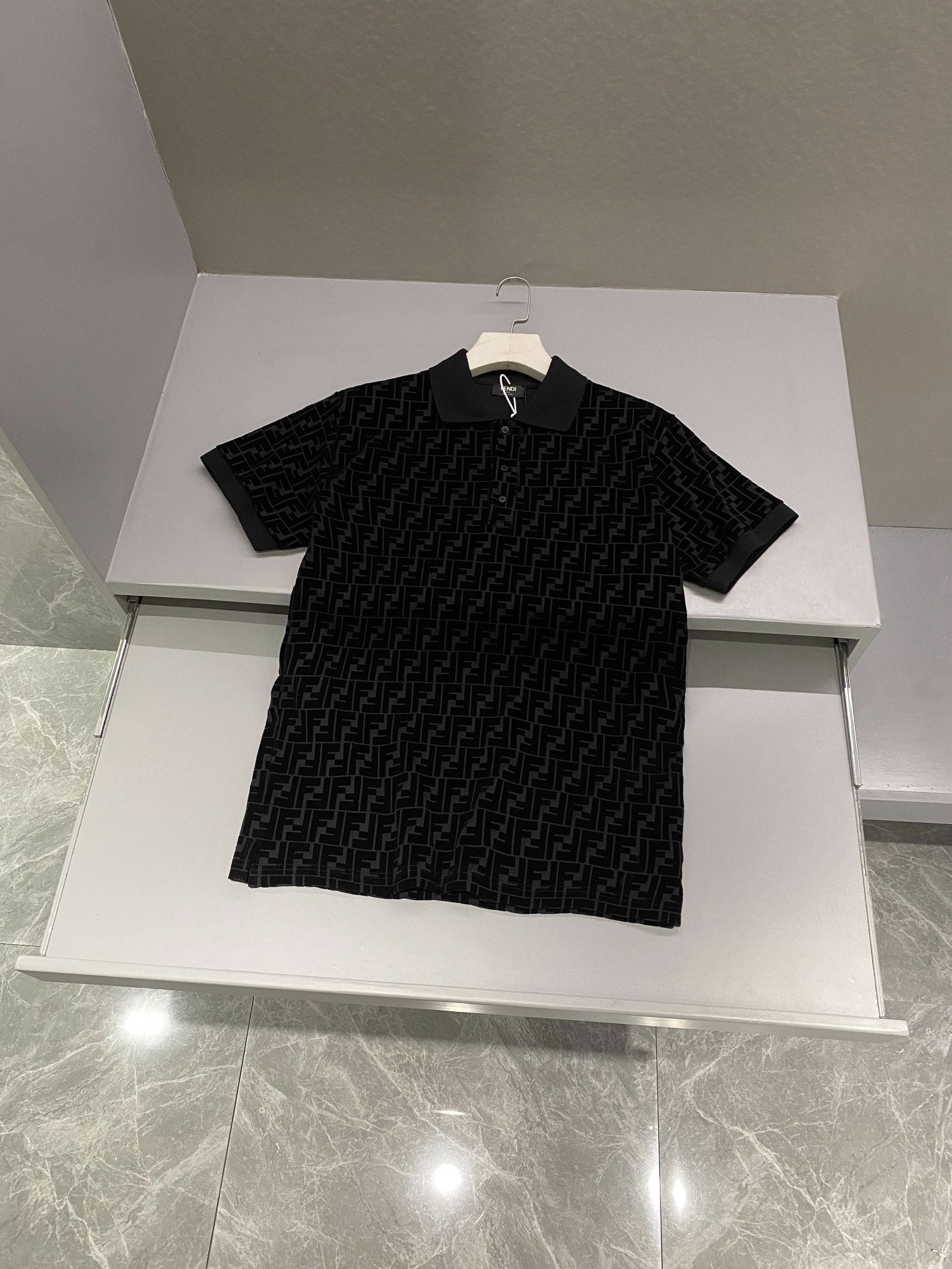 펜디 FENDI 반팔 티셔츠
