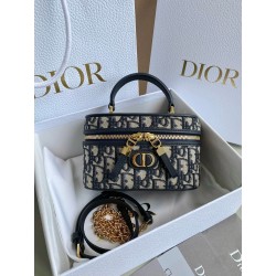 디올 Dior 8201 Caro Vanity 파우치 16.5CM