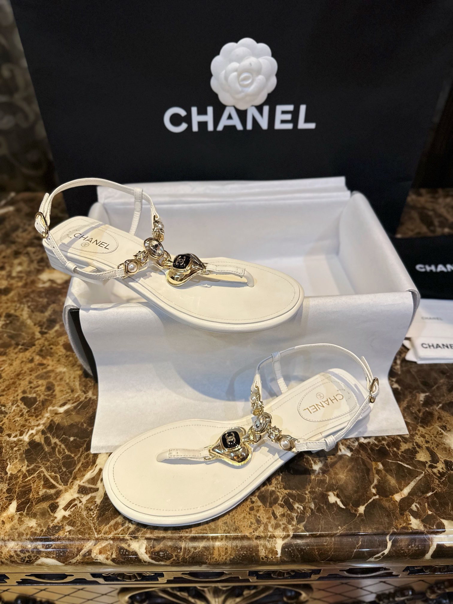 샤넬 CHANEL 샌들