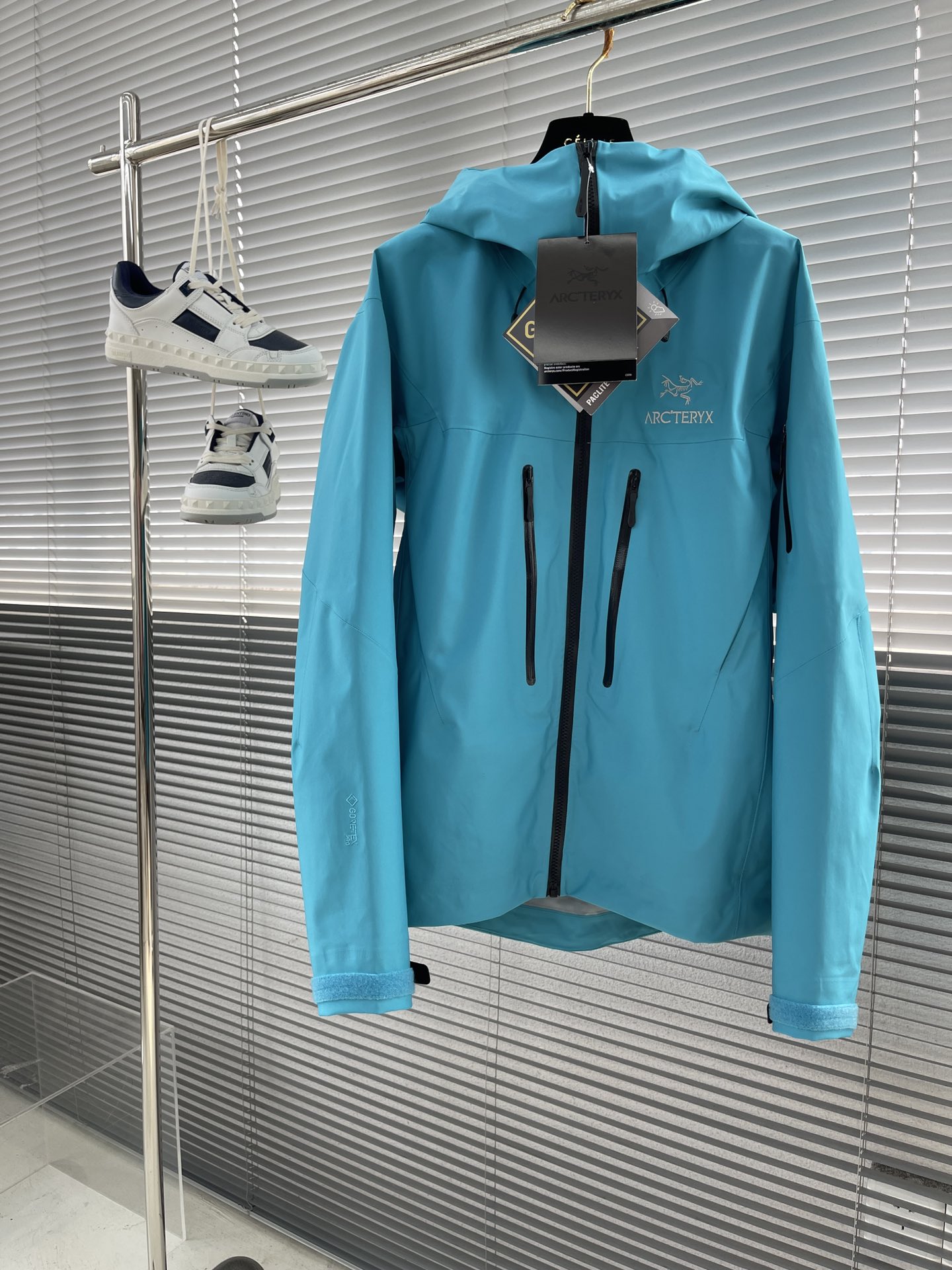 아크테릭스 ARC'TERYX 재킷