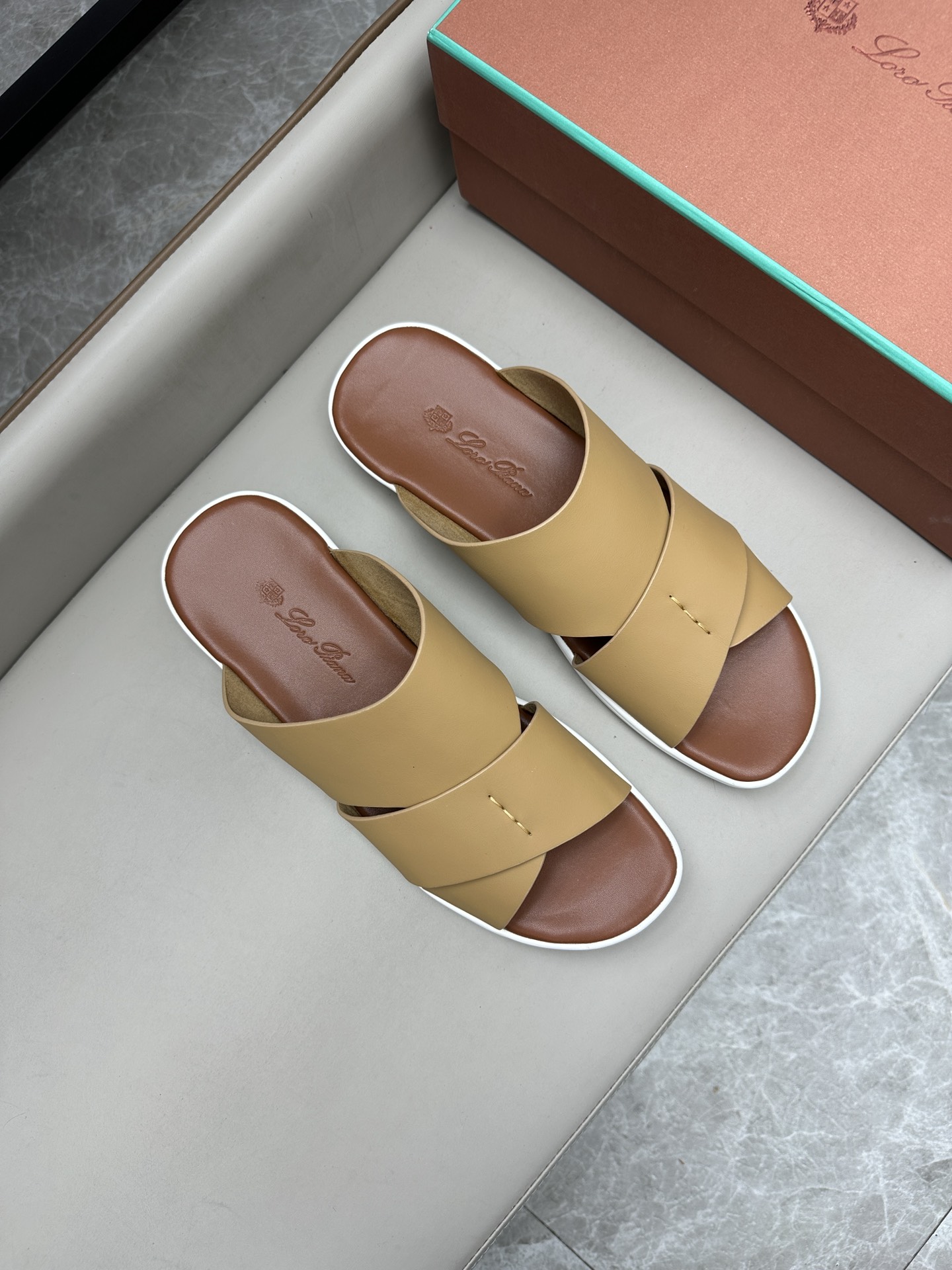 로로피아나 Loro Piana 슬리퍼