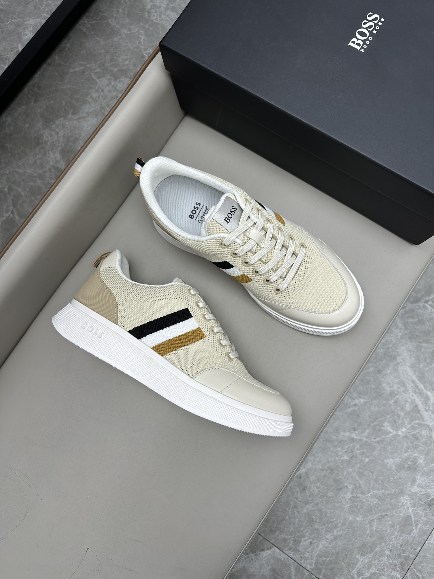 보스BOSS 스니커즈