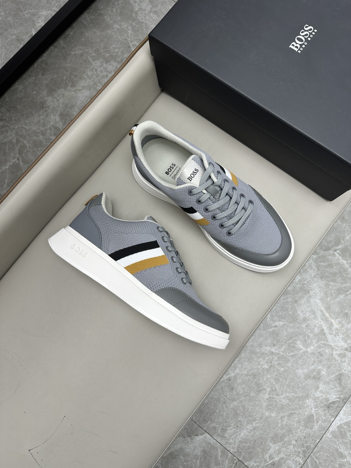 보스BOSS 스니커즈