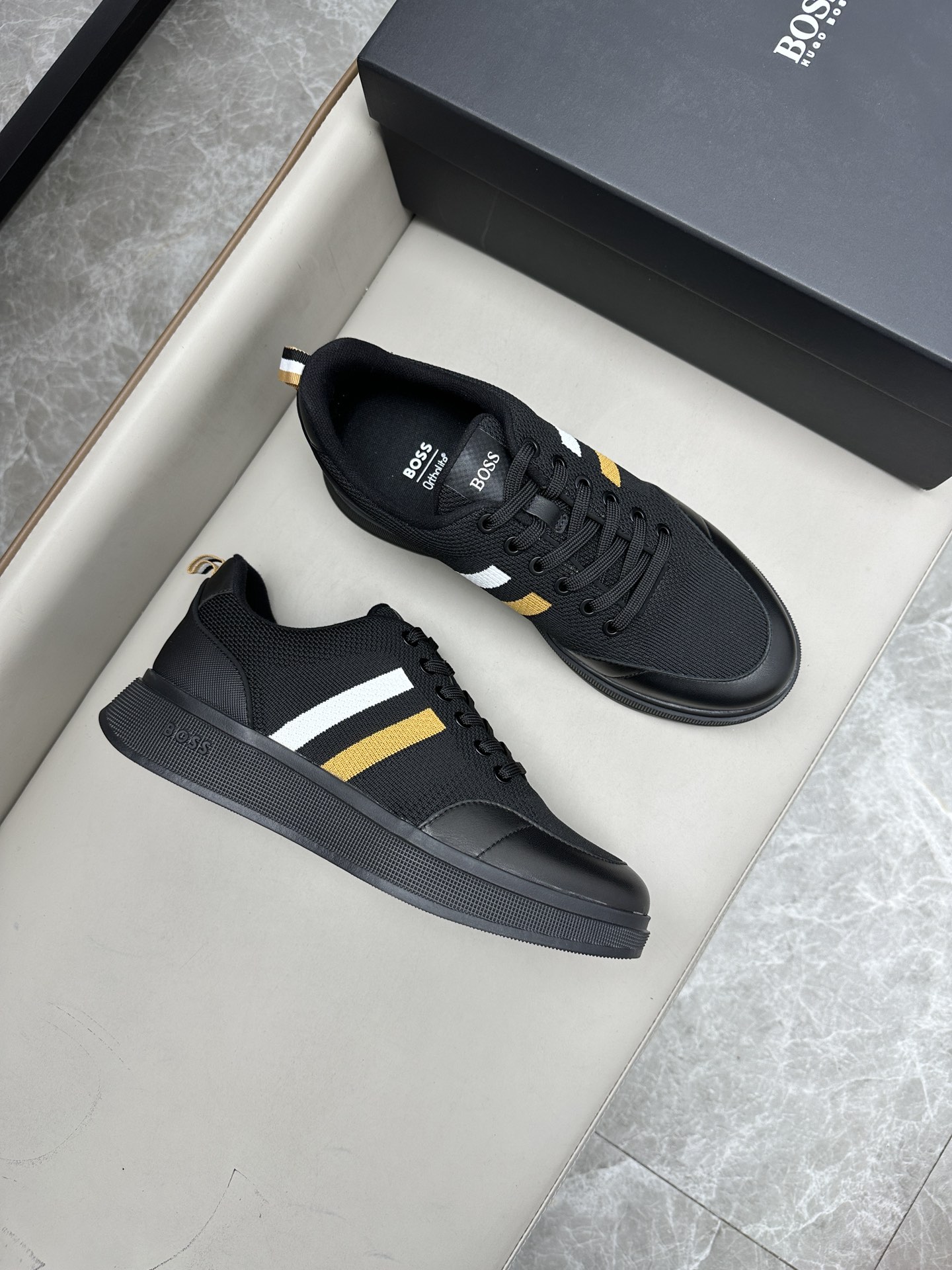 보스BOSS 스니커즈