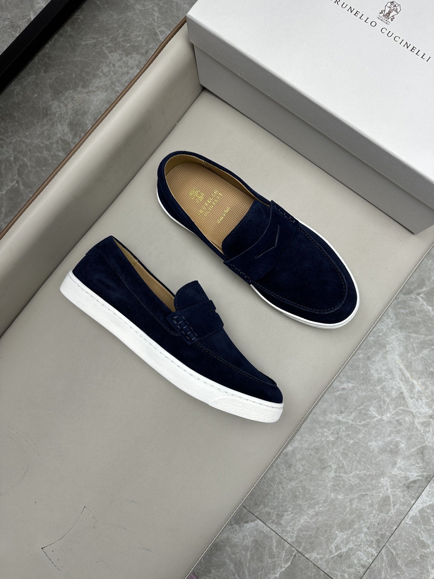 Brunello Cucinelli 스니커즈