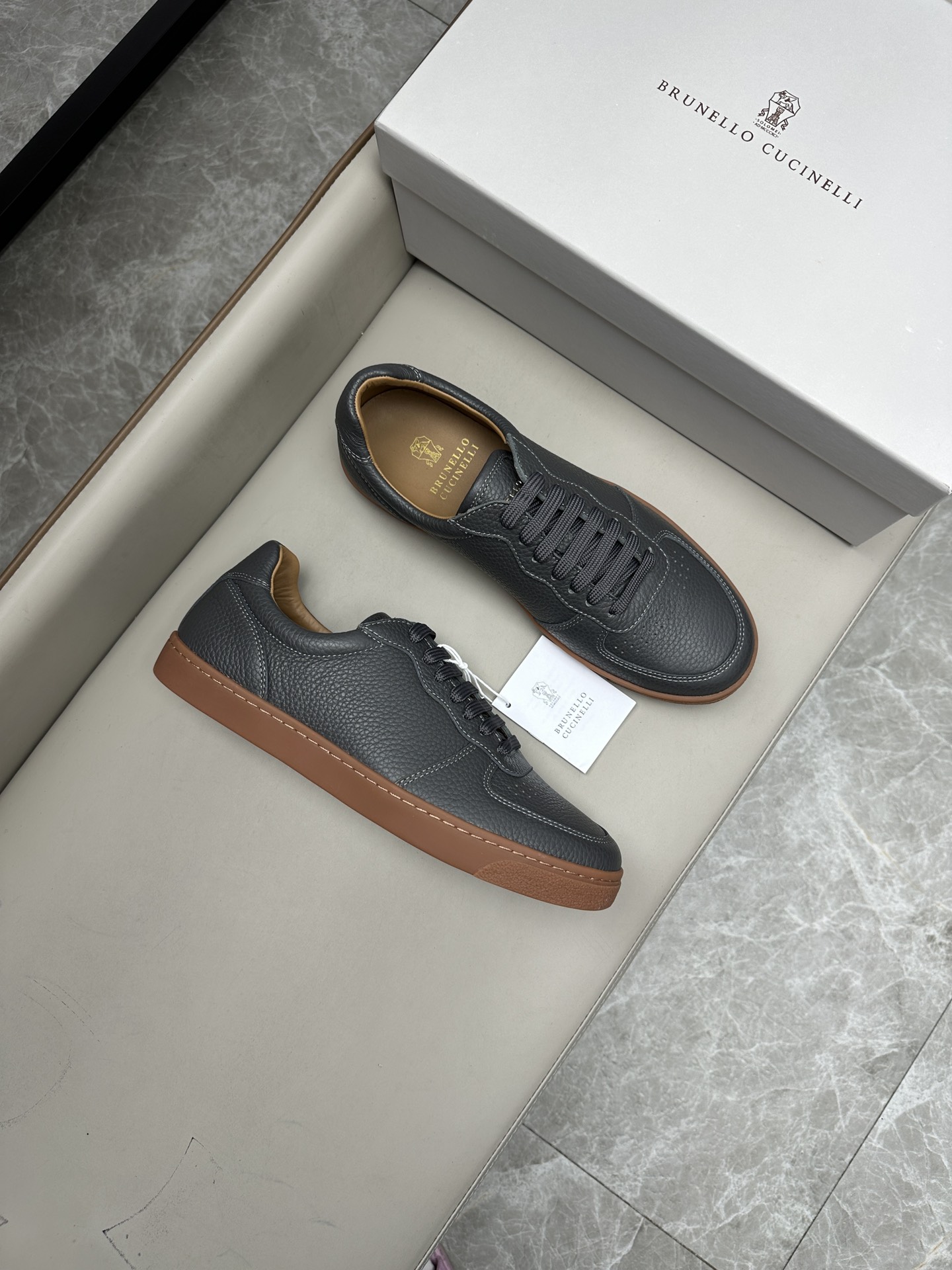 Brunello Cucinelli 스니커즈