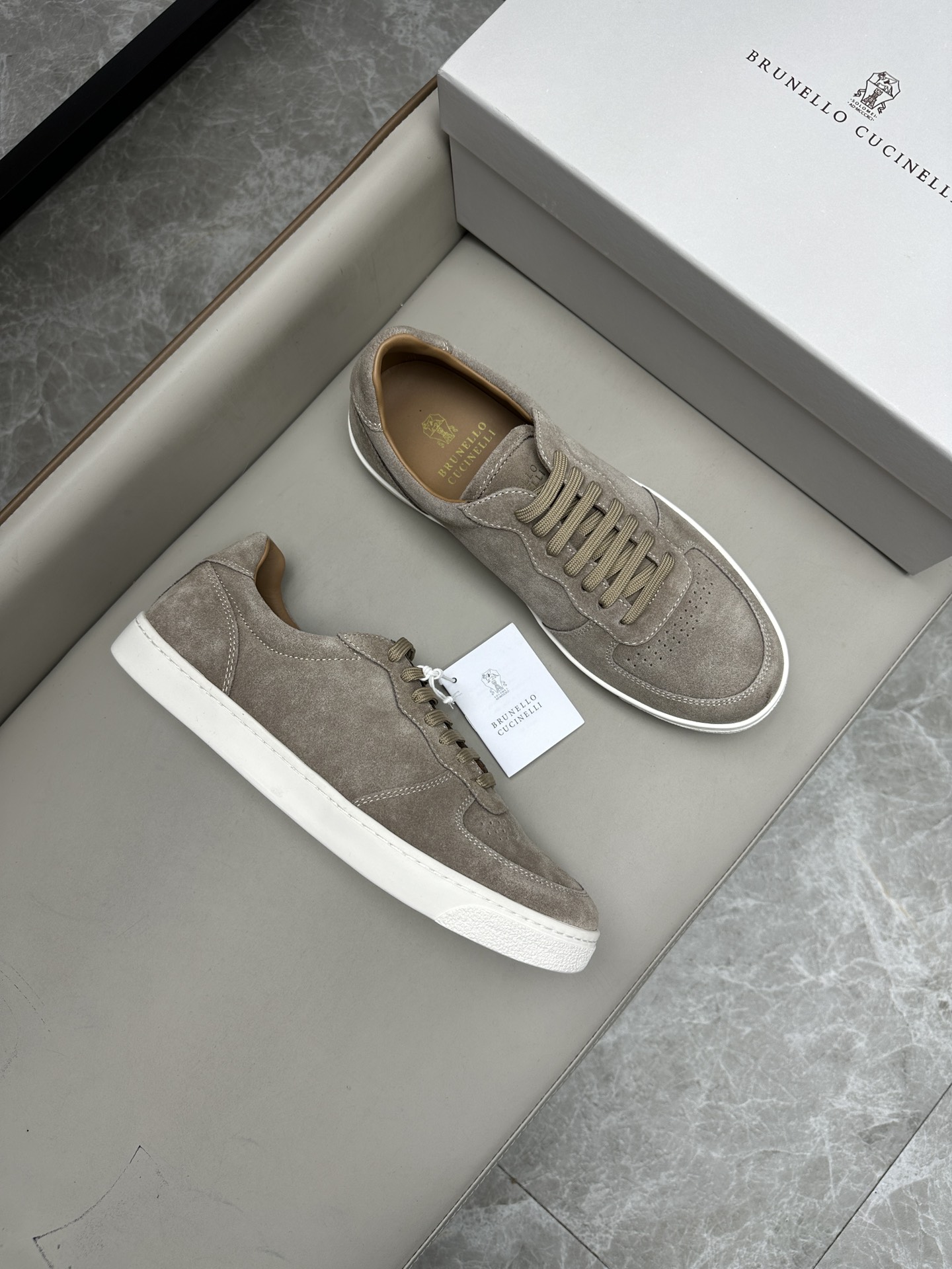 Brunello Cucinelli 스니커즈