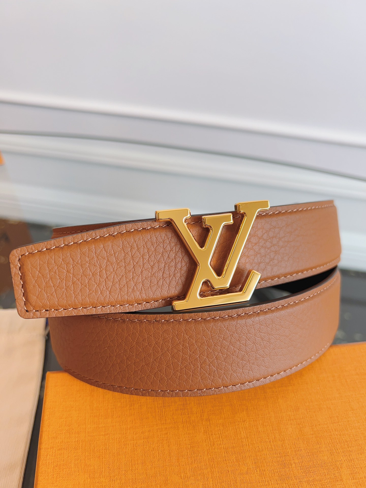 루이비통 Louis Vuitton 벨트 35mm