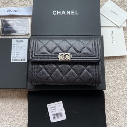 샤넬 Chanel A84302 클래식 체인 지갑 그레인드 카프스킨 15CM