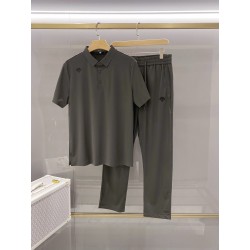 디쌍터 DESCENTE  반팔이랑 바지 한 벌