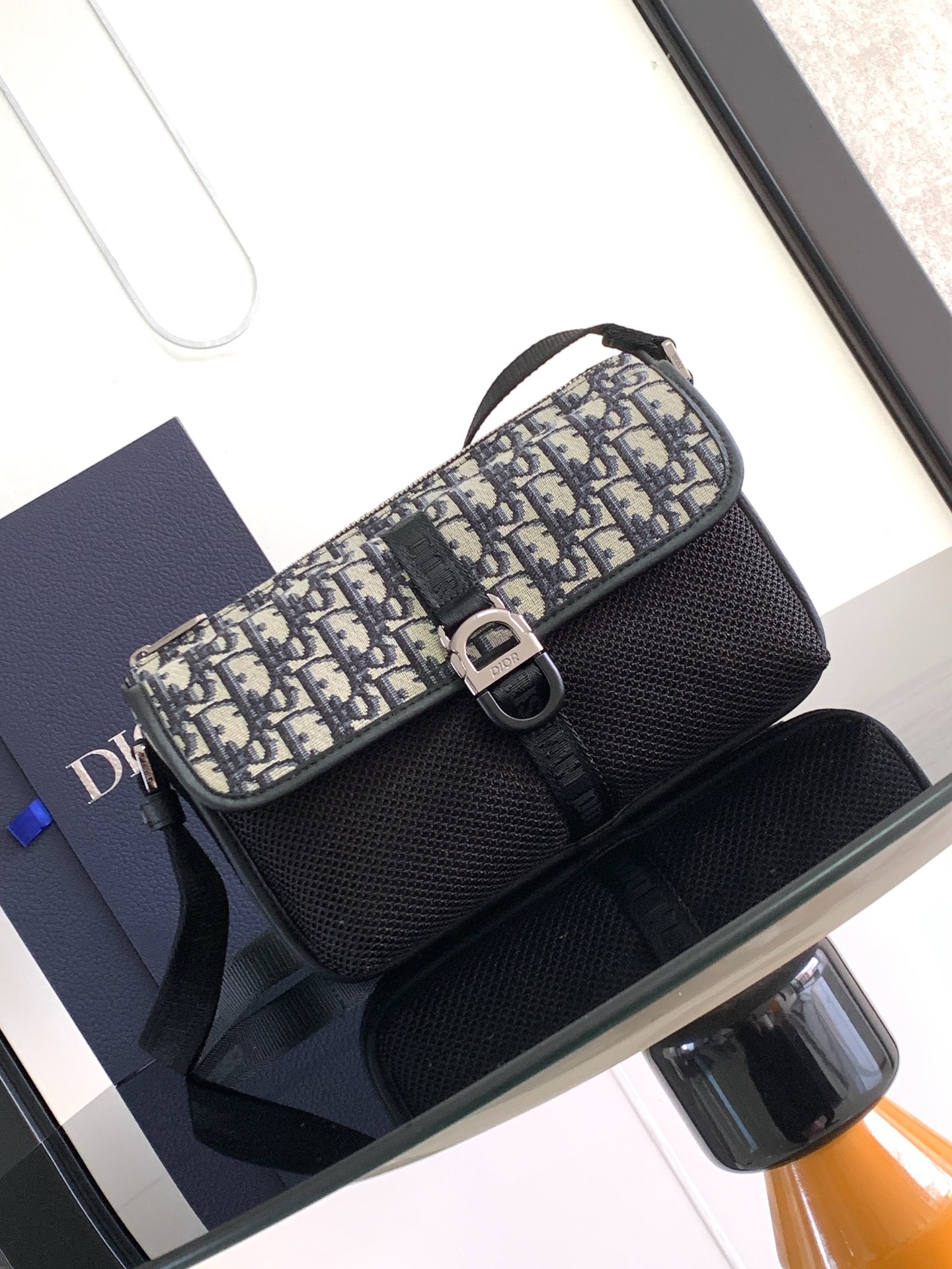 디올 Dior 1EIPO302YKY 크로스 백 26CM