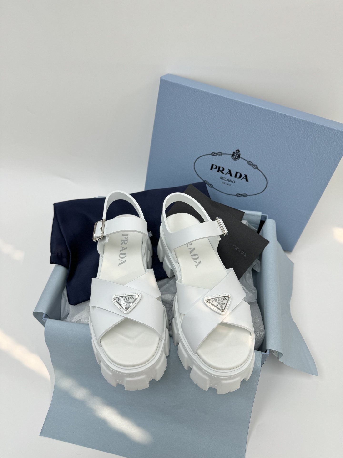 프라다 Prada 샌들
