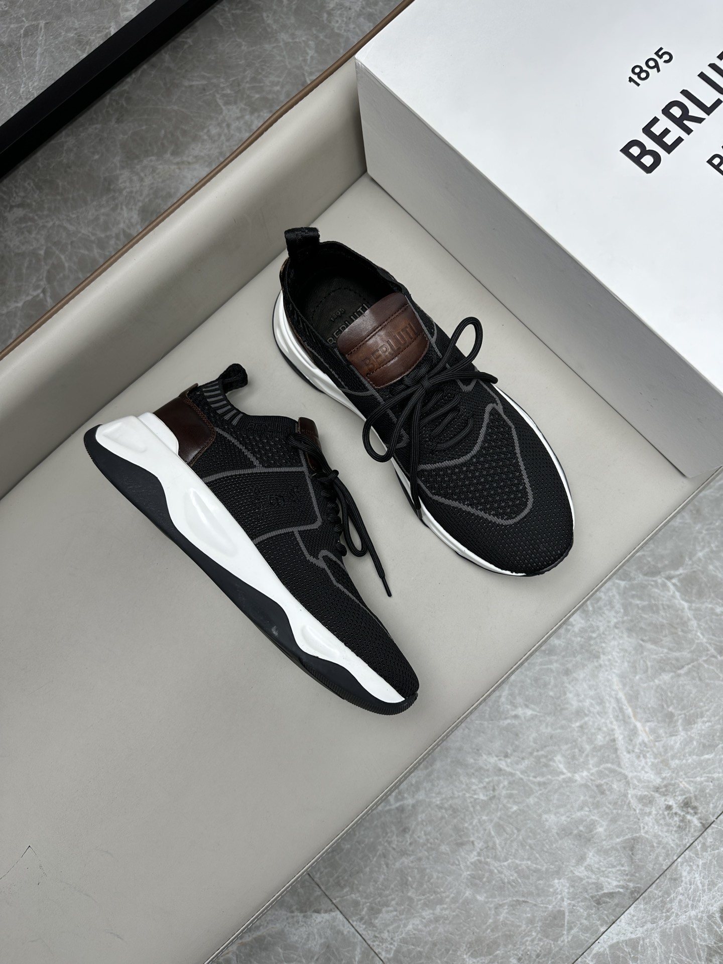 벨루티 Berluti 스니커즈