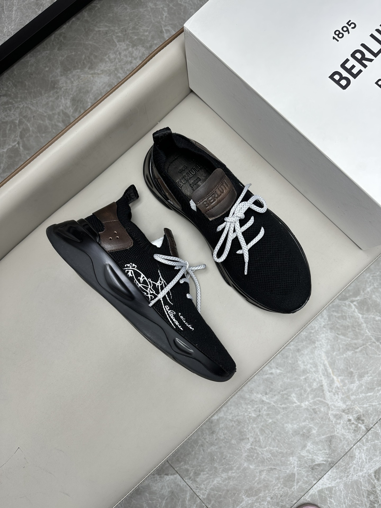 벨루티 Berluti 스니커즈