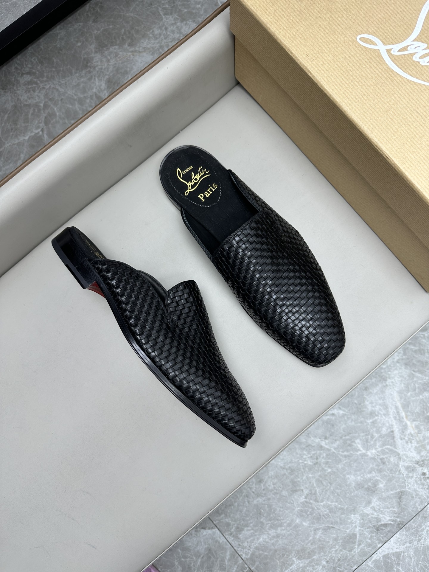 Christian Louboutin Loubi Flip 슬리퍼