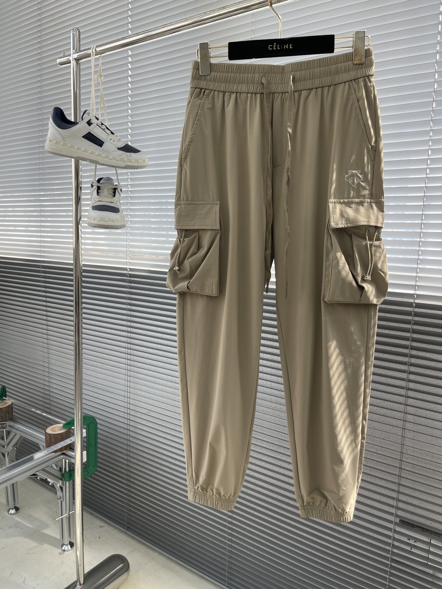 디쌍터 DESCENTE 바지