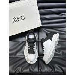 Alexander McQueen 스니커즈