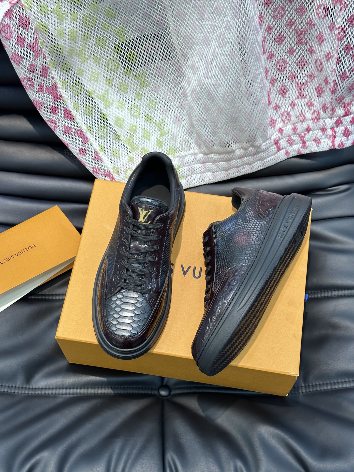 루이비통 Louis Vuitton 스니커즈