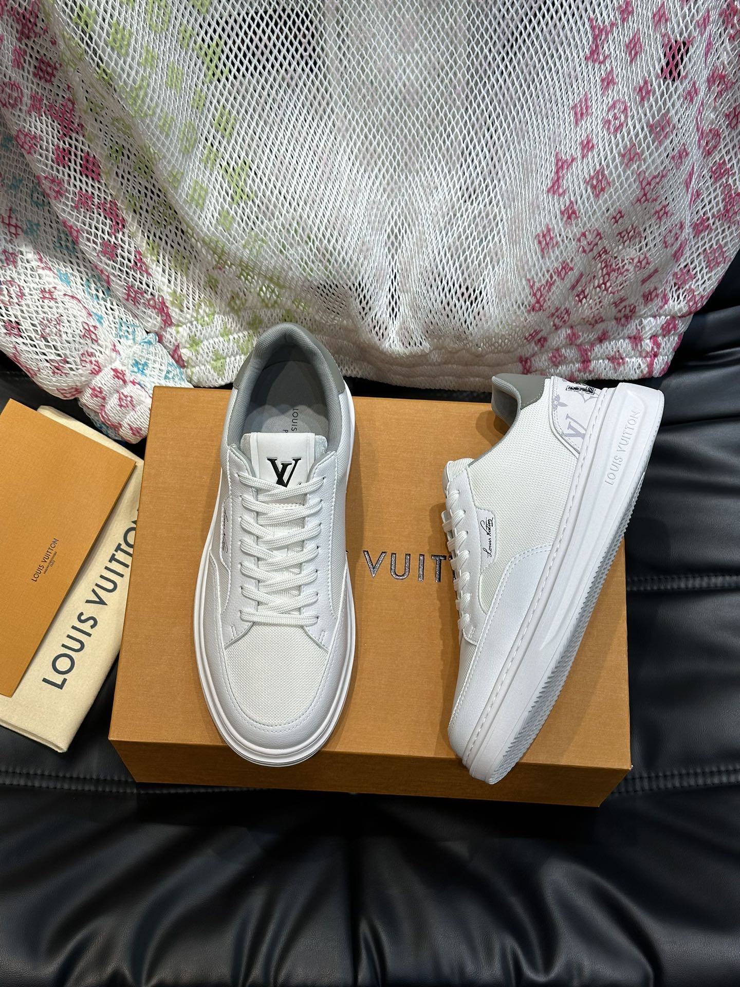 루이비통 Louis Vuitton 스니커즈