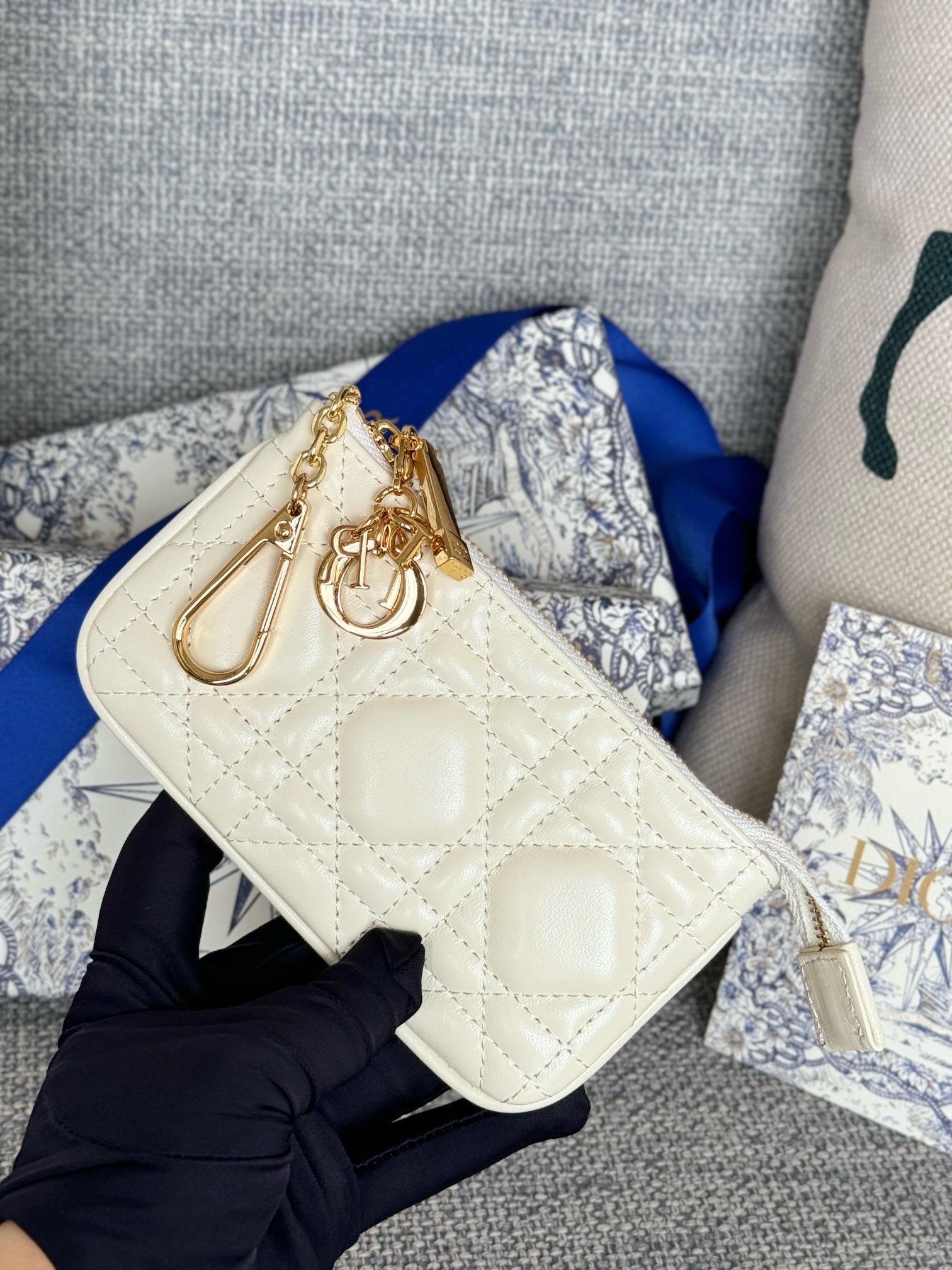 디올 Dior S0972UWHC-M30C 동전지갑 14.5CM