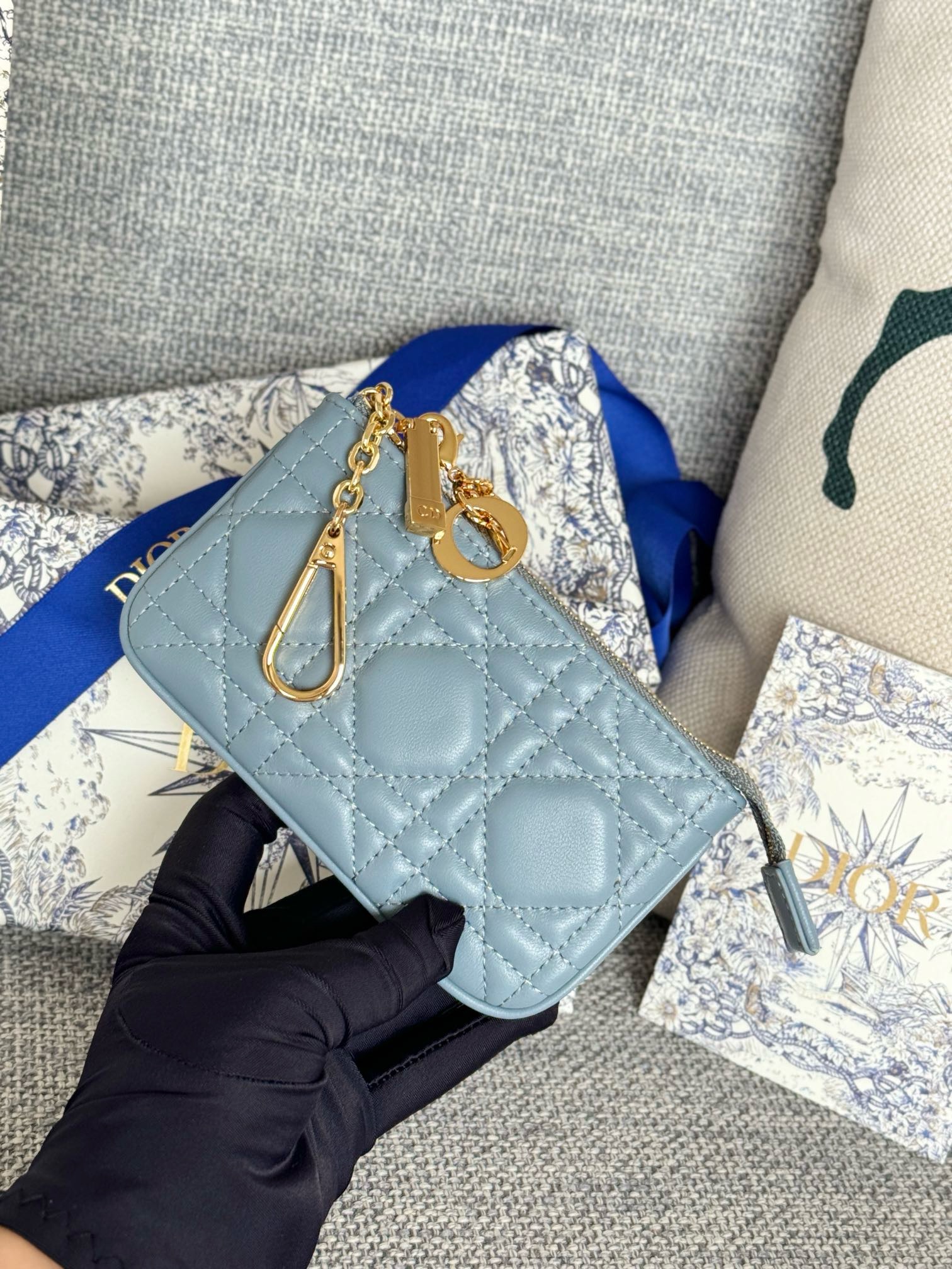 디올 Dior S0972UWHC-M30C 동전지갑 14.5CM