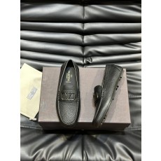 발렌티노 Valentino trackstud 로퍼