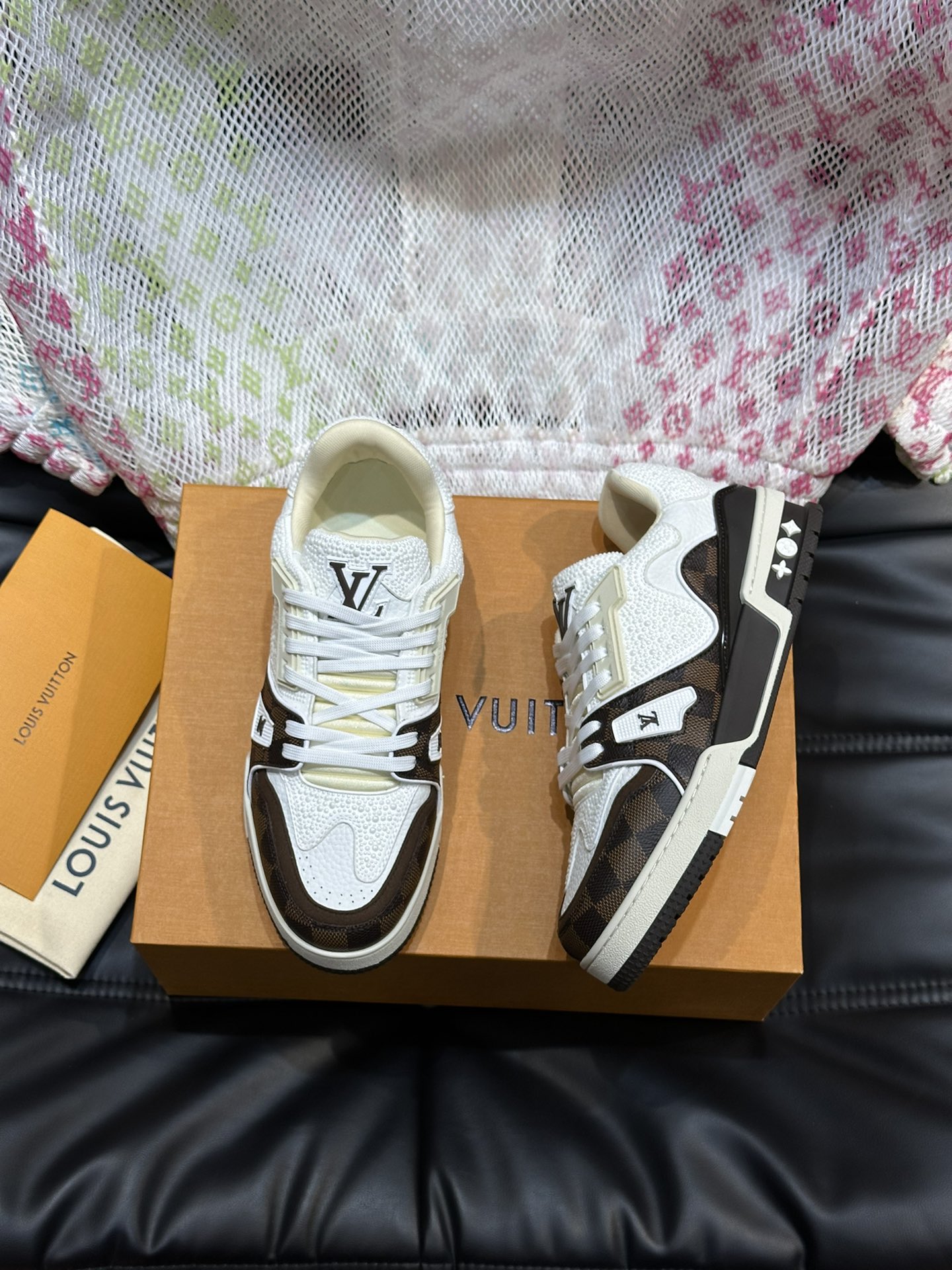 루이비통 Louis Vuitton 스니커즈