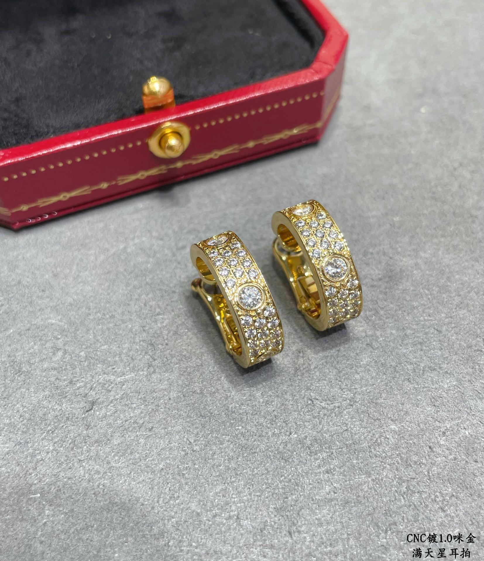 까르띠에 Cartier LOVE 러브 귀걸이