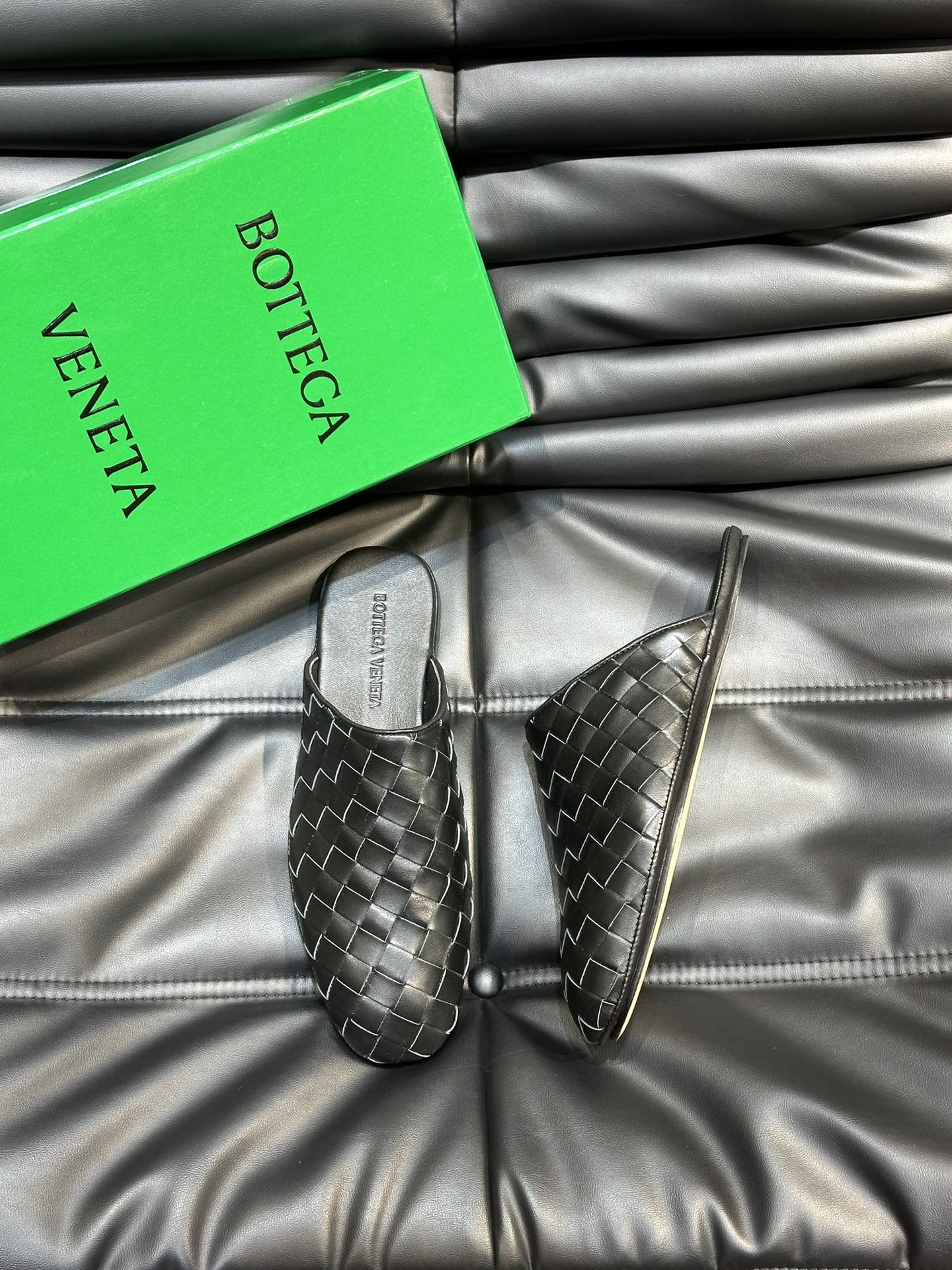 보테가 베네타 Bottega Veneta 슬리퍼