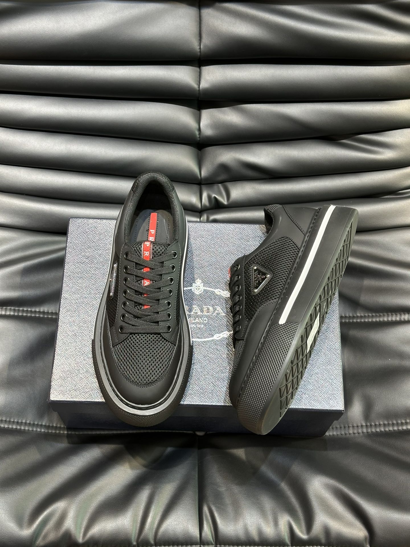 프라다 Prada 스니커즈