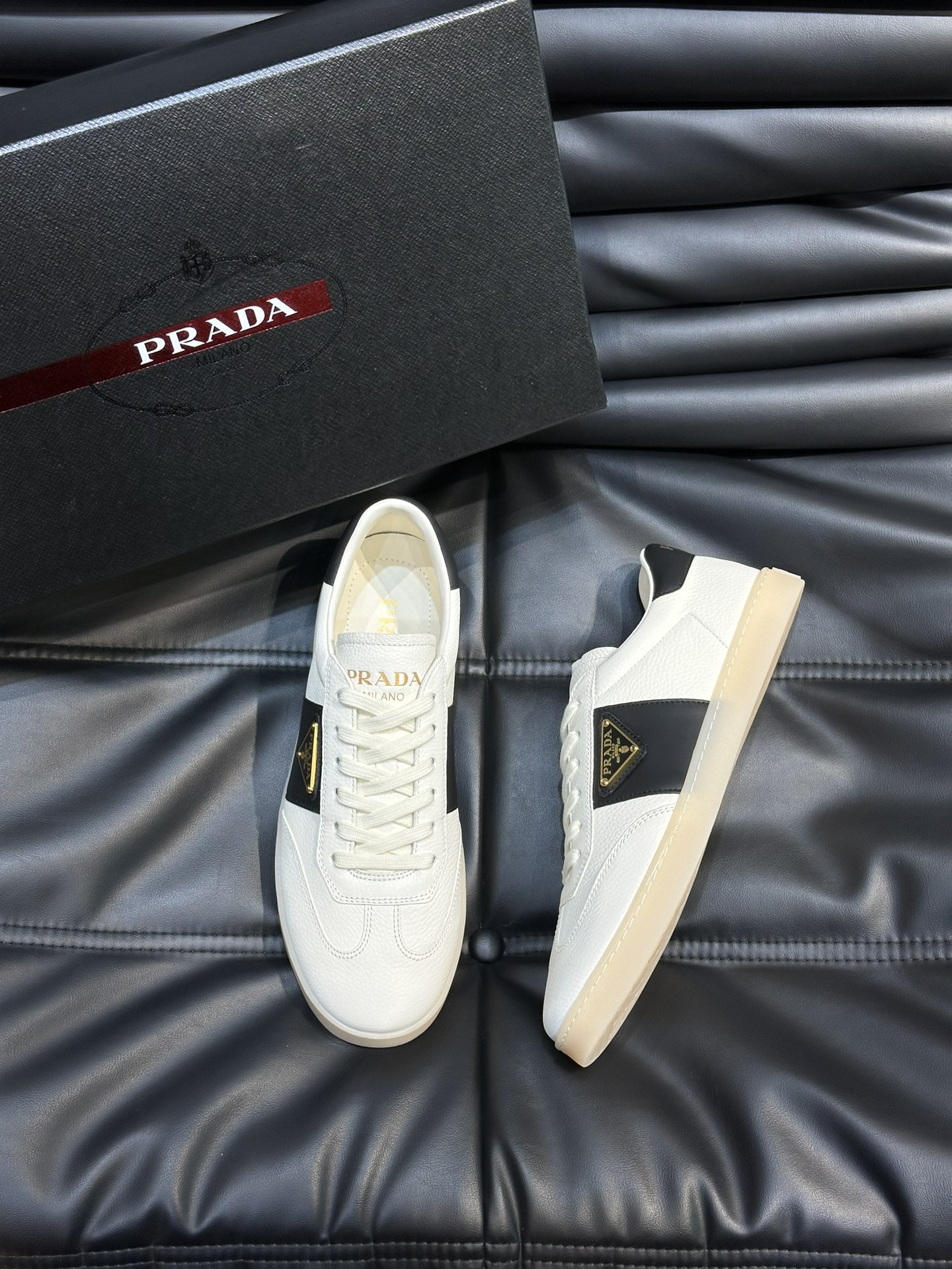 프라다 Prada 스니커즈
