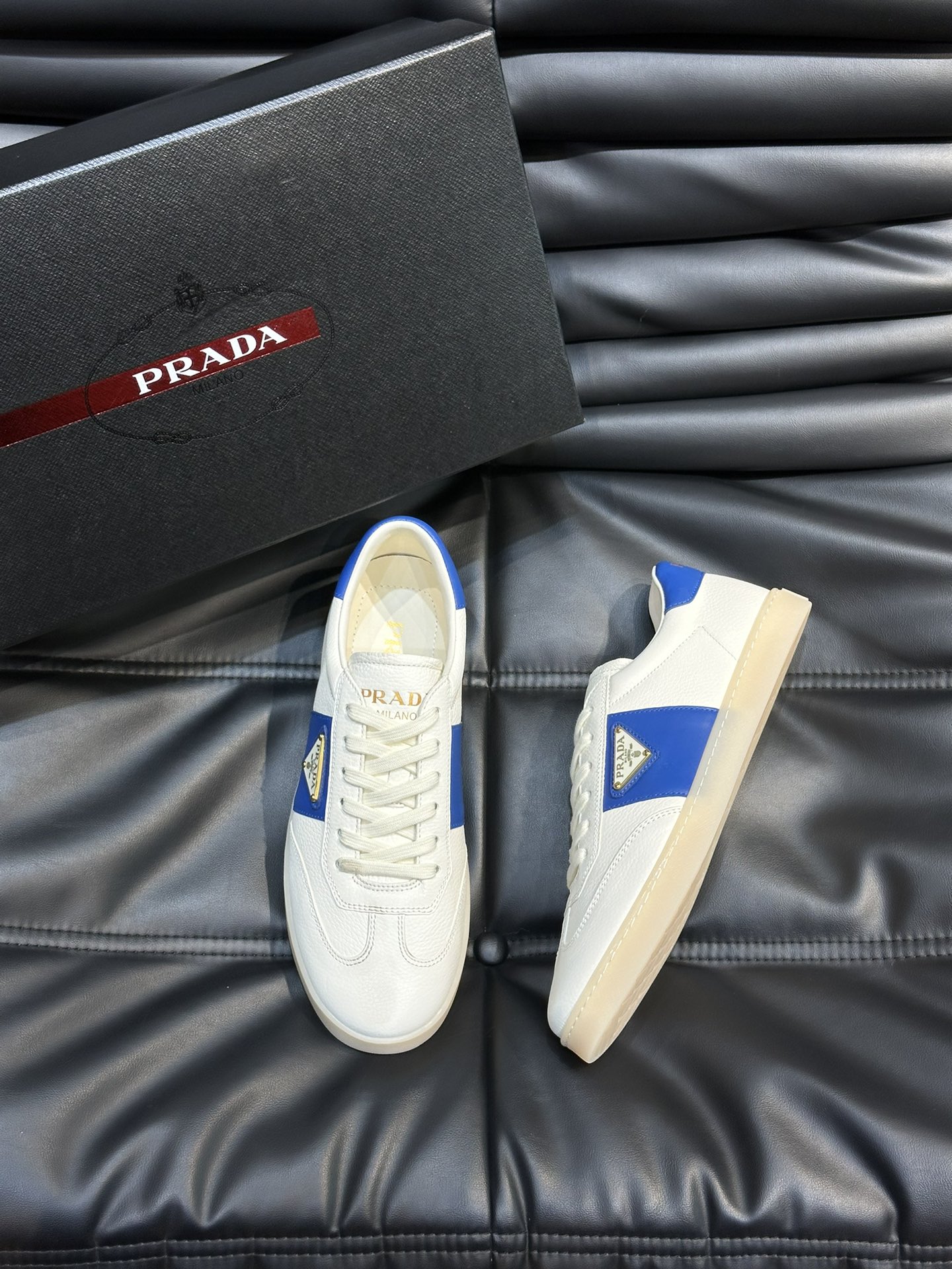 프라다 Prada 스니커즈