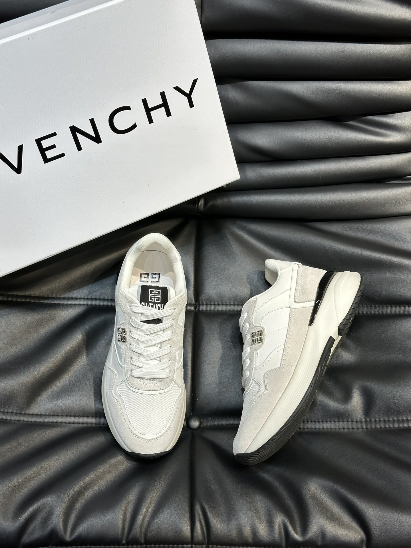 지방시 Givenchy 스니커즈